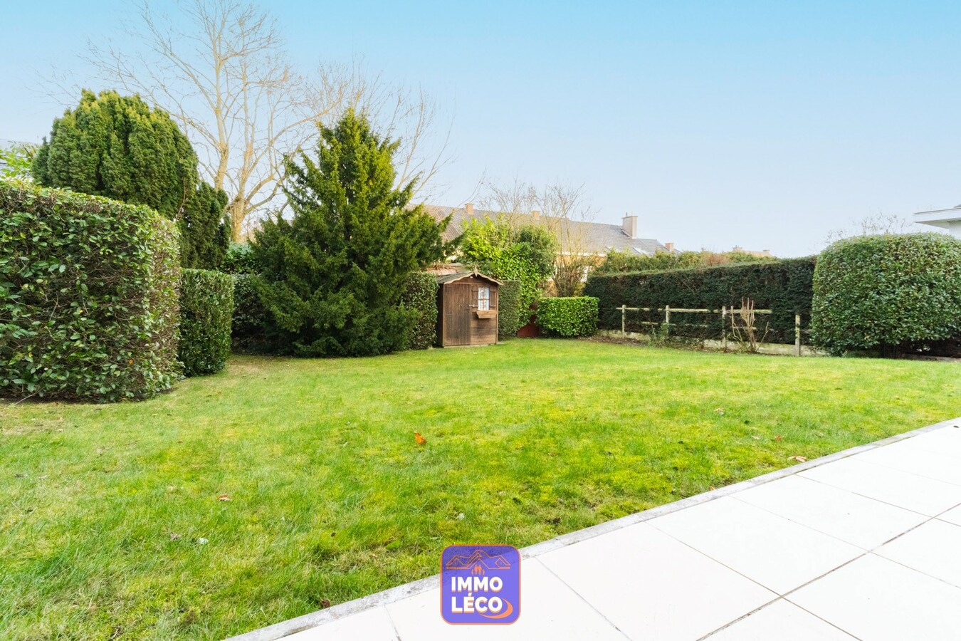 Villa avec garage, parking et jardin, secteur prisé "La Coquinie" ! 