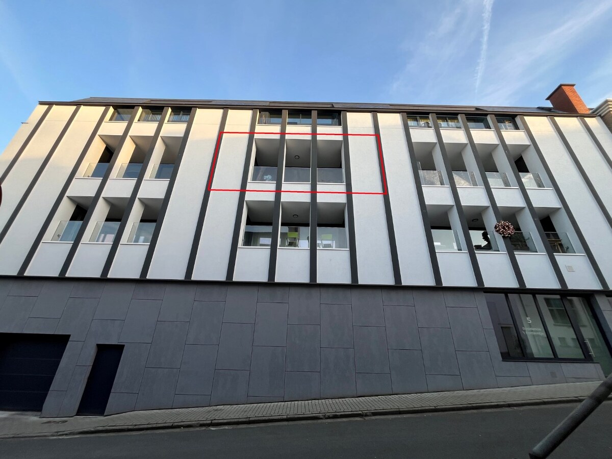 2 slpk-appartement incl. ondergrondse staanplaats ! 