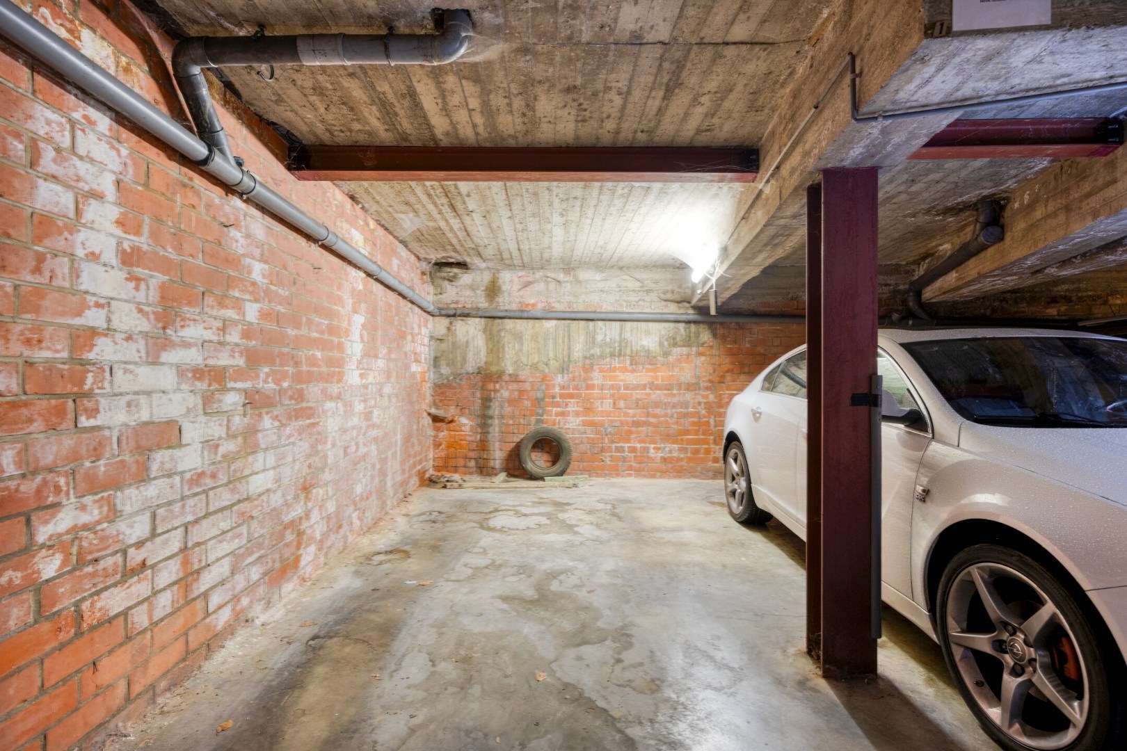 private autostaanplaats