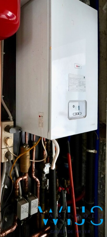 Instapklaar &amp; energiezuinig woonhuis met LOODS te Kluizen ! 