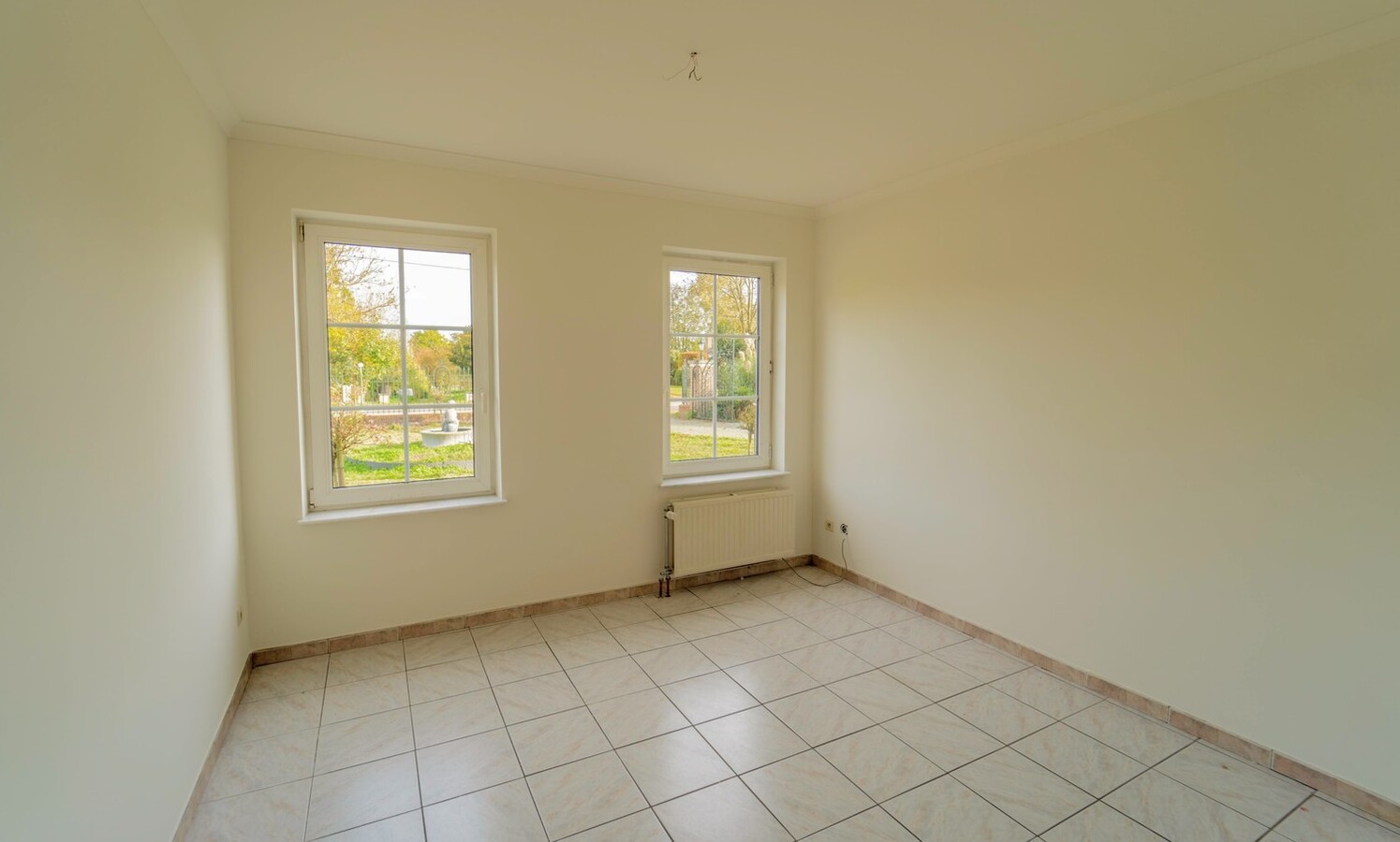 Royale villa met zwembad en extra woonruimte op 3070 m² 