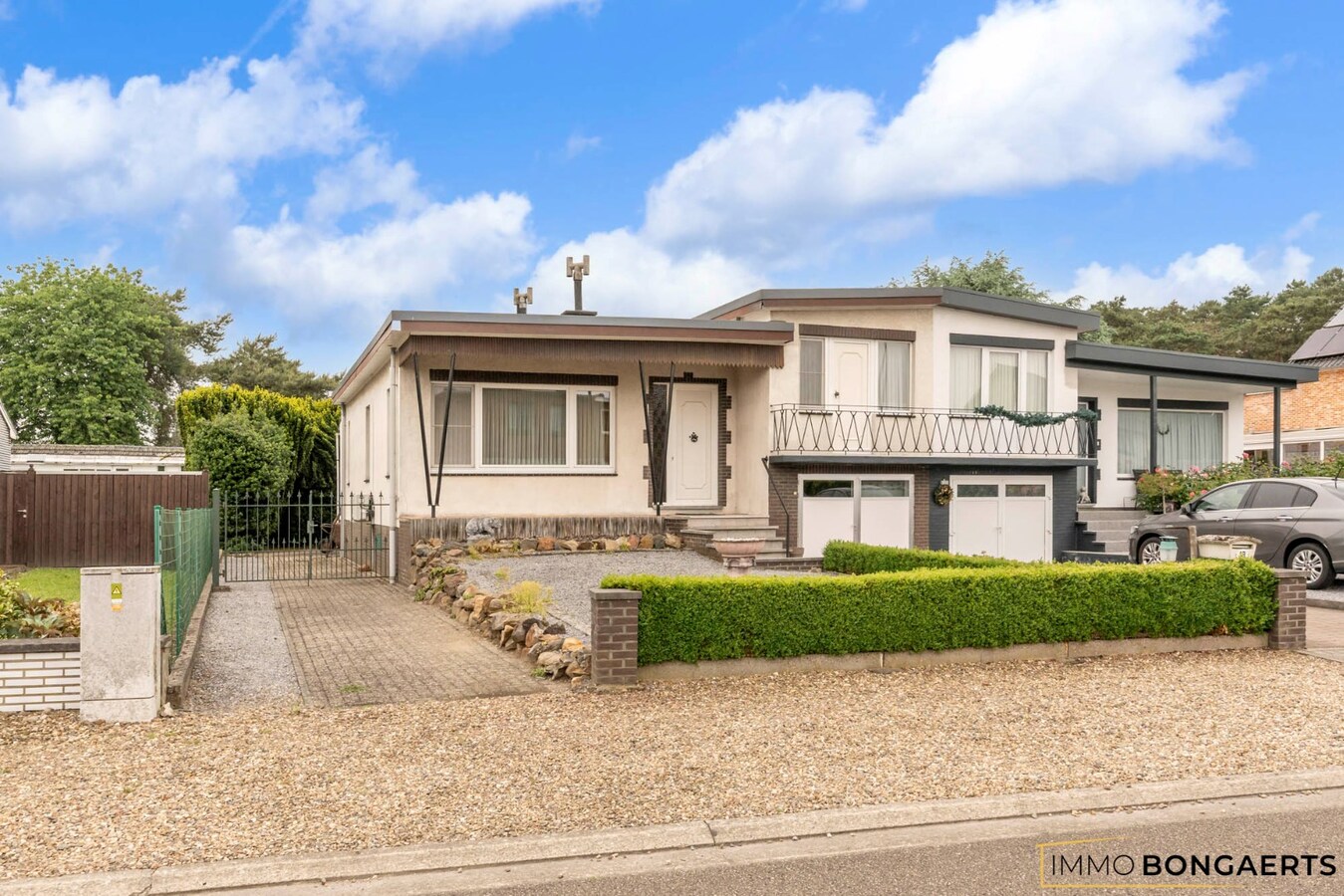 Rustig gelegen woning met tuin, garage en 3 slaapkamers. 