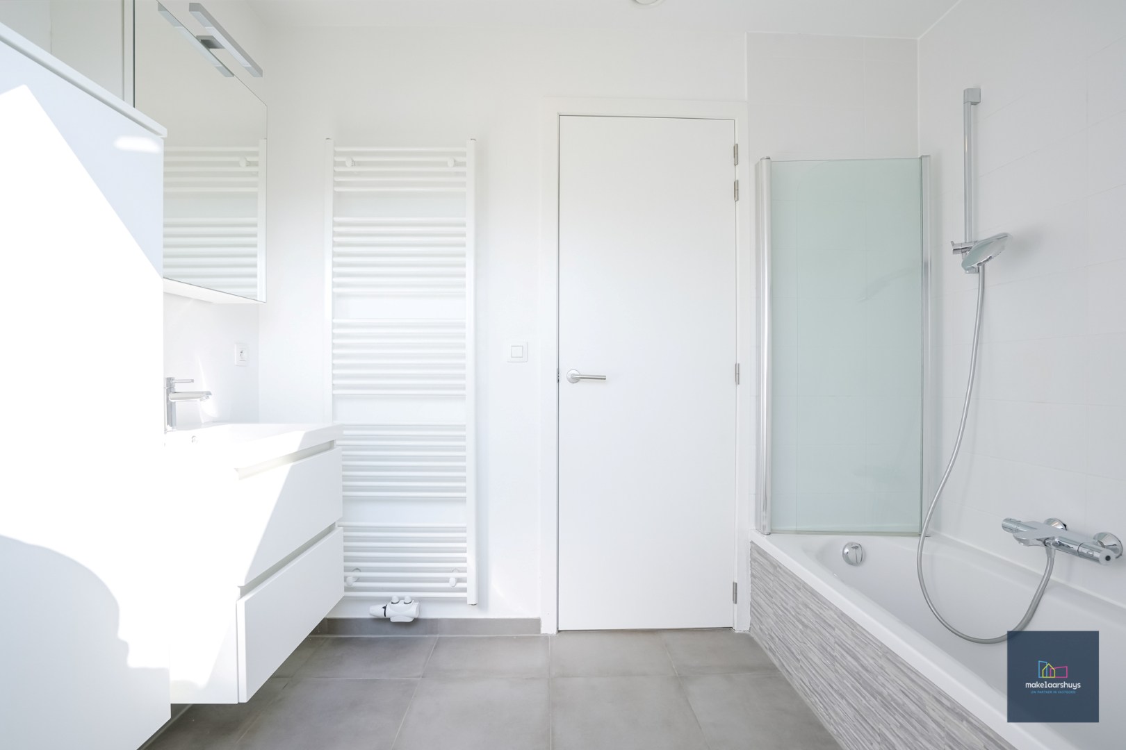 Schitterend 1-slpk.appartement met staanplaats. 