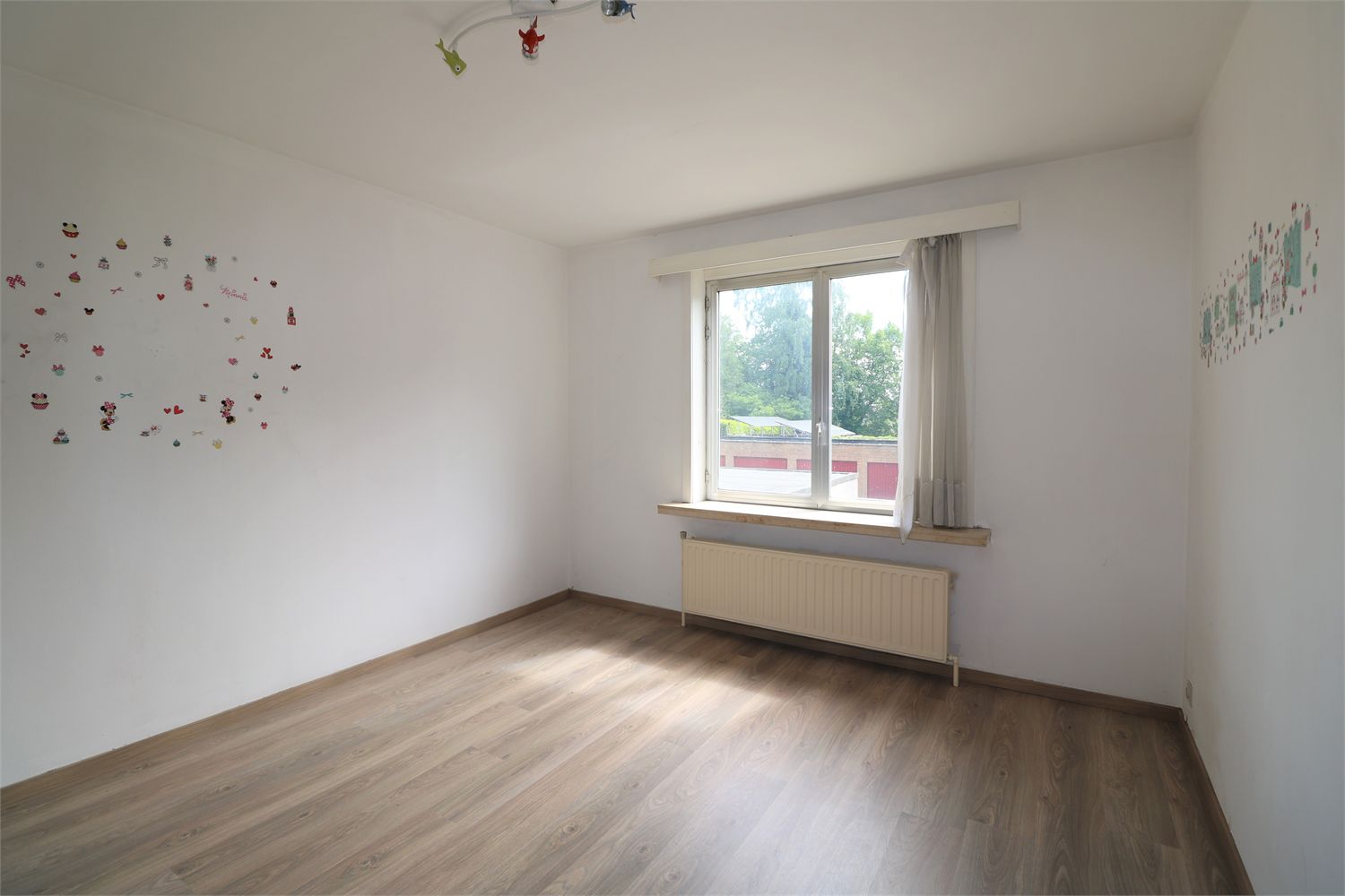 Licht en goed gelegen appartement te Sint-Niklaas incl. Garage 