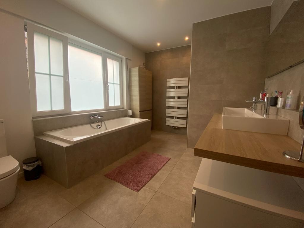 Instapklare woning in open bebouwing gelegen te Alken - Korte duur huurcontract 