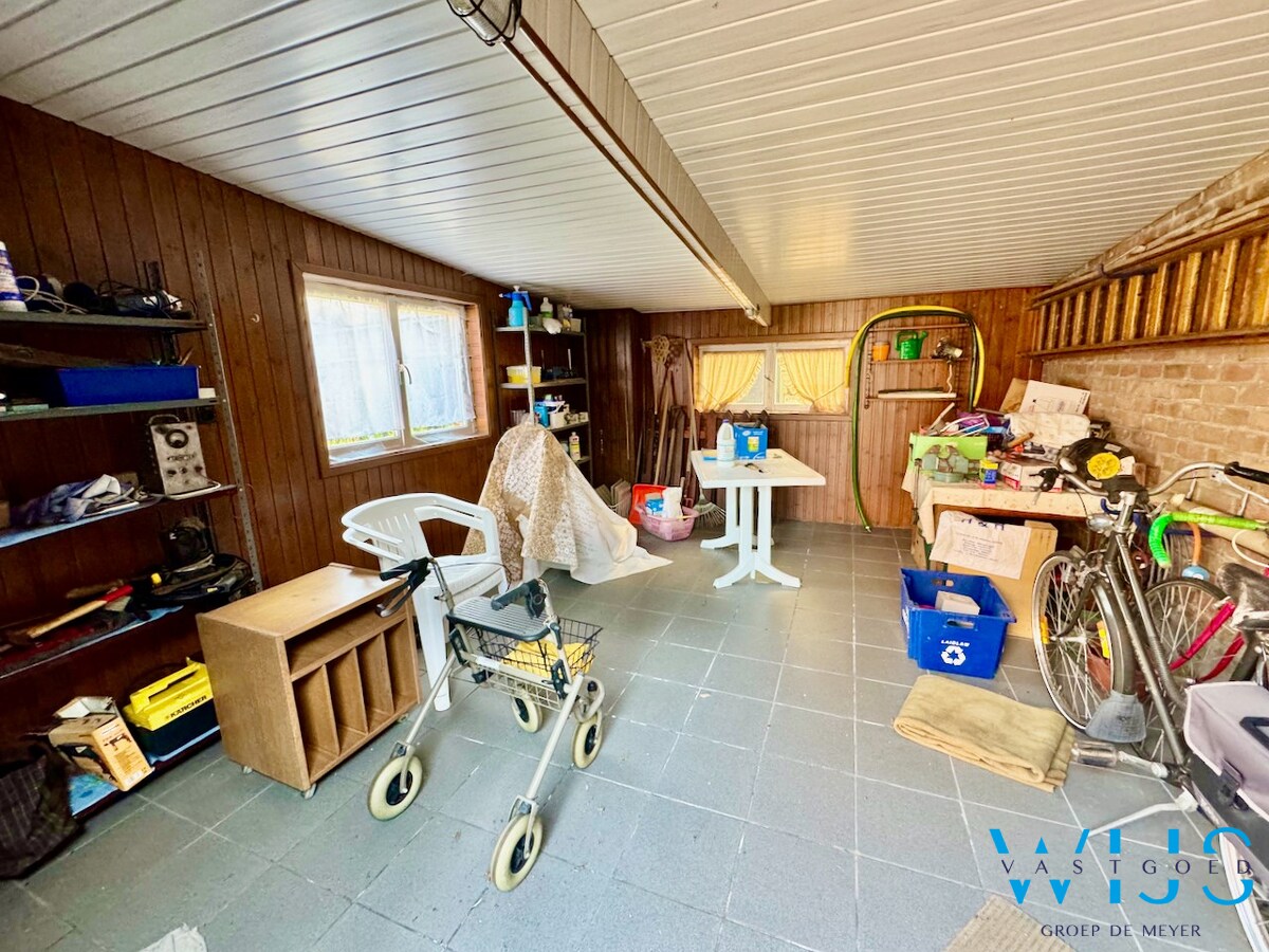 Stevig woonhuis centraal in Ertvelde ! 