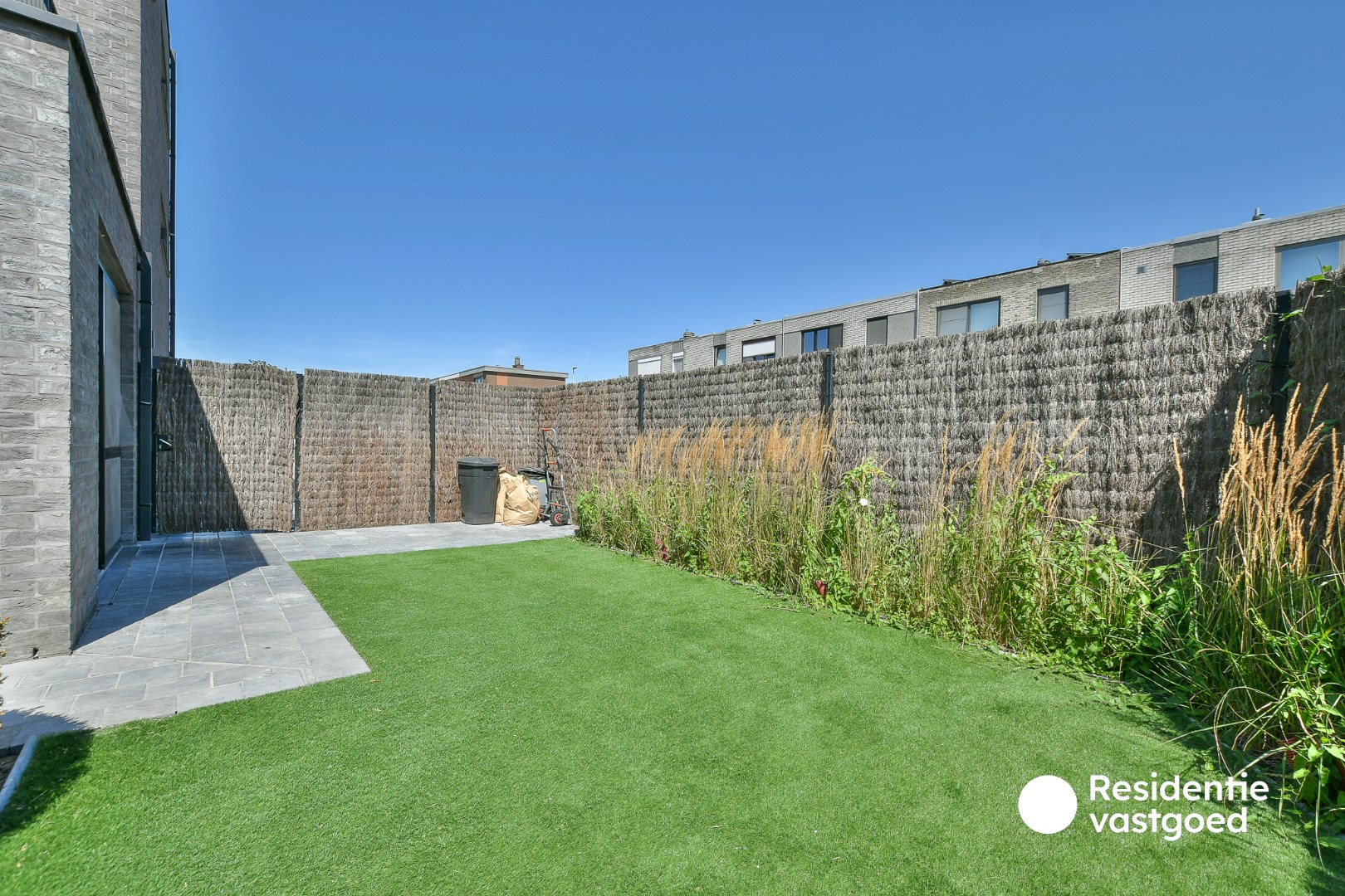 Ruime instapklare woning op topligging 