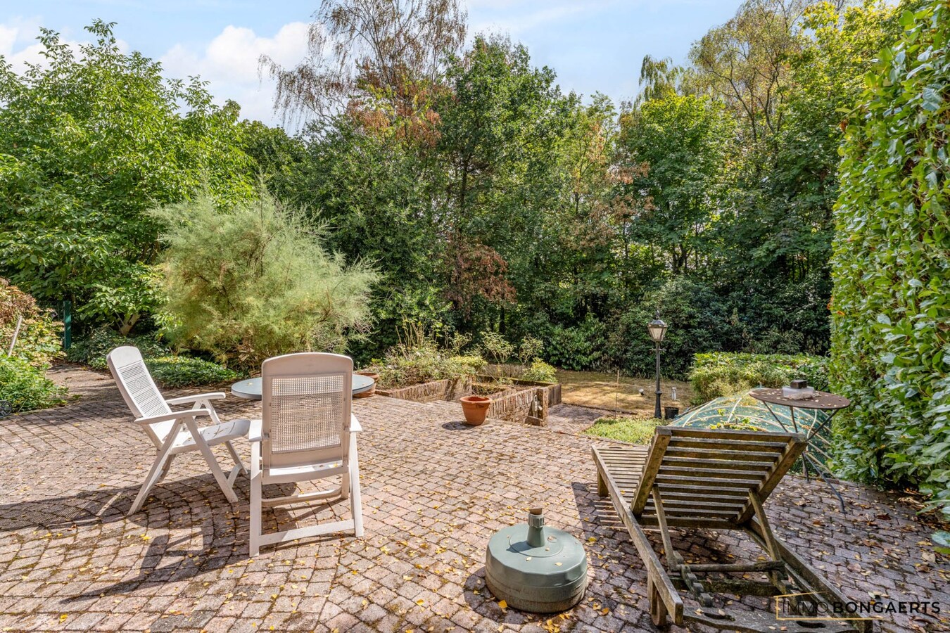 Prachtige villa met praktijkruimte en royale tuin in Houthalen-Oost 