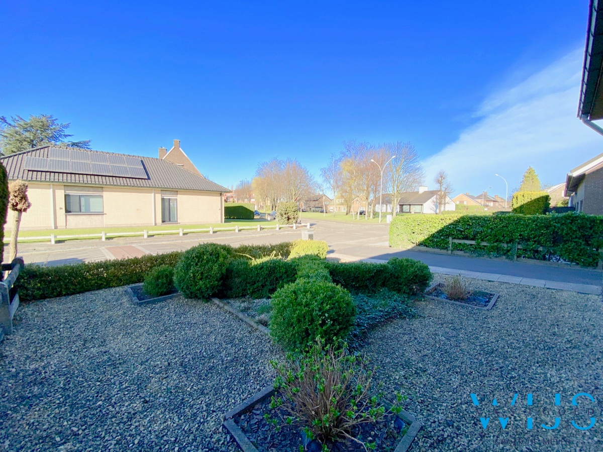 Instapklaar woonhuis op een leuke perceel te ZELZATE ! 