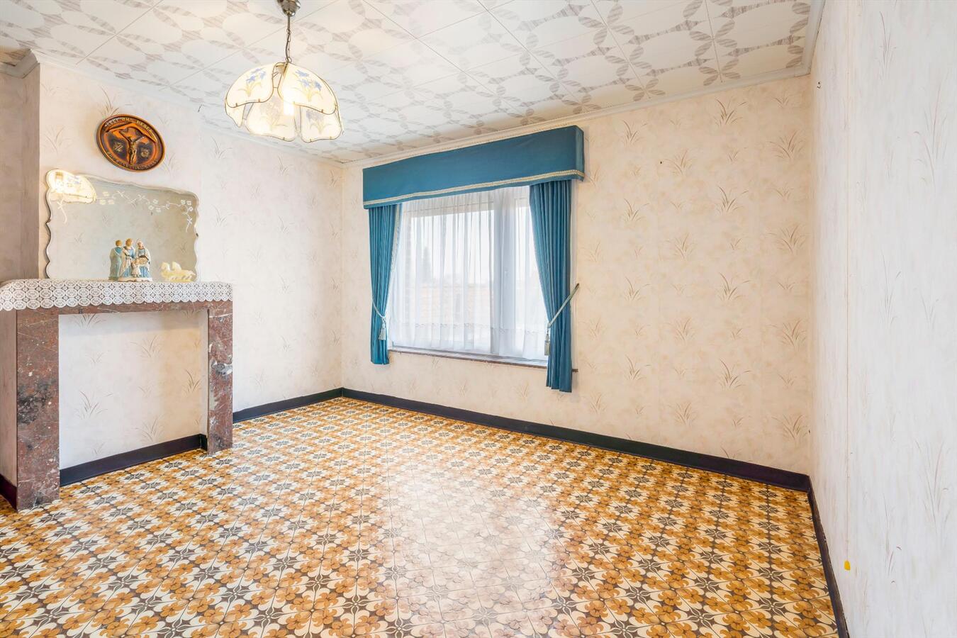 Gunstig gelegen, verrassend ruime rijwoning met grote tuin 