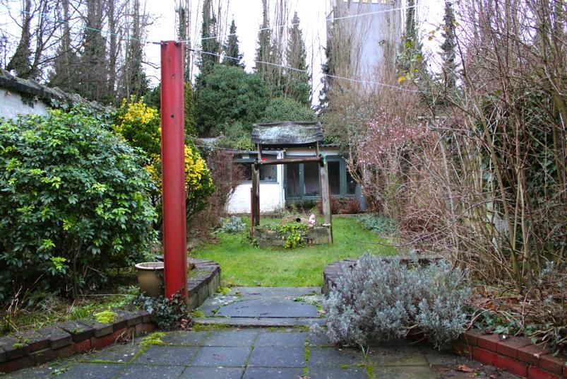 Magnifieke op te frissen gezinswoning met perfecte ligging! 