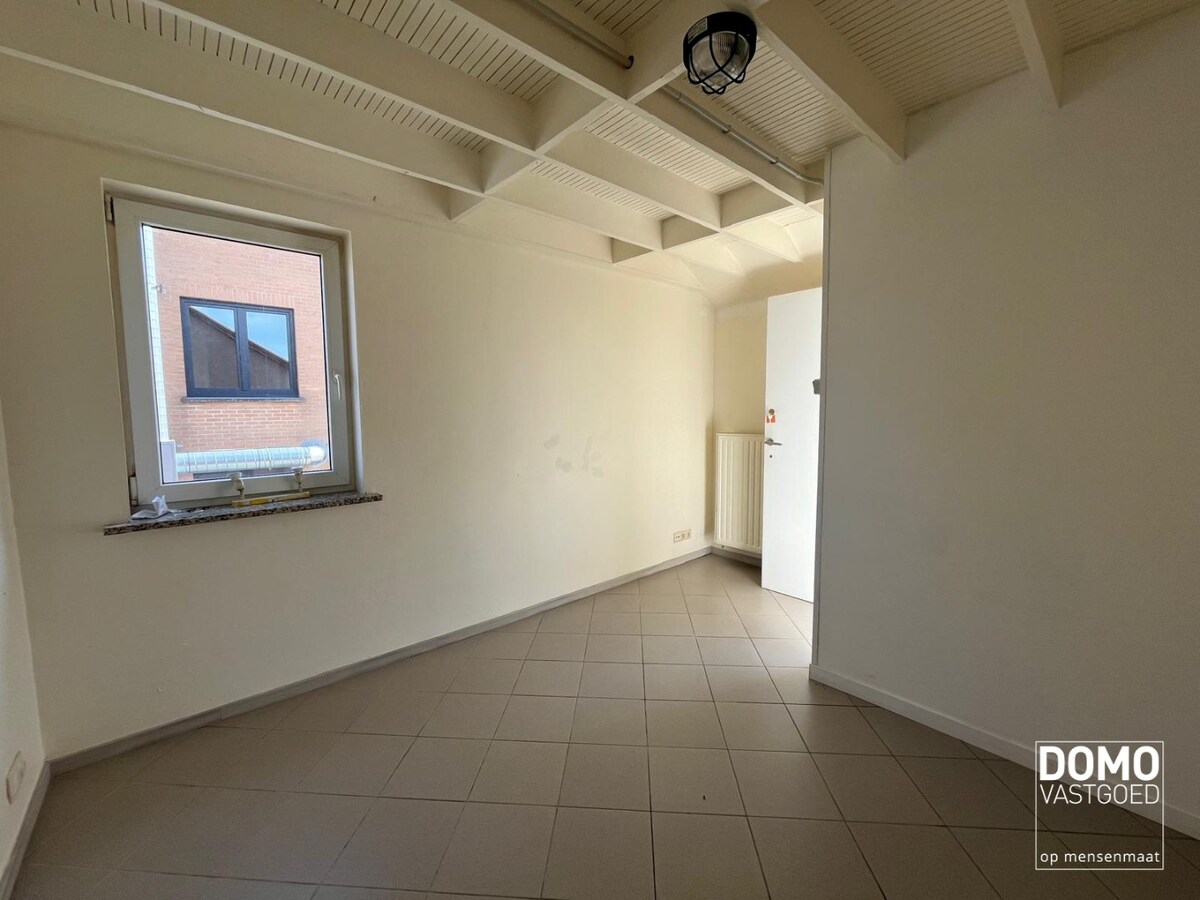 DUPLEXAPPARTEMENT MET TERRAS TE STOKROOIE 