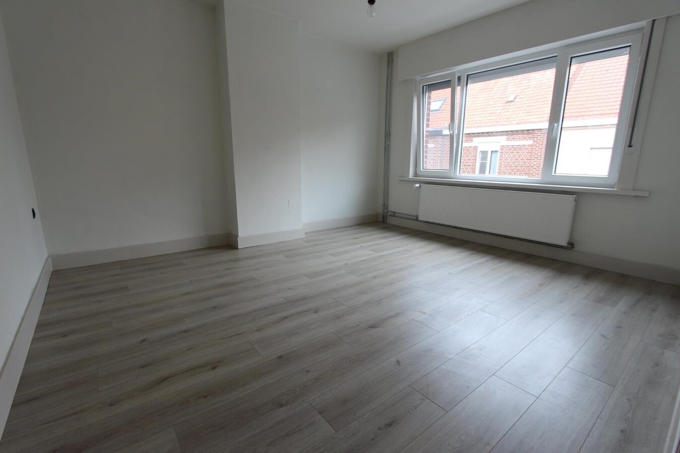 Woning met 3 slaapkamers en garage centrum-Ardooie 