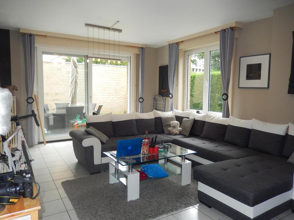 2-Slaapkamerappartement op de gelijkvloerse verdieping met tuin 