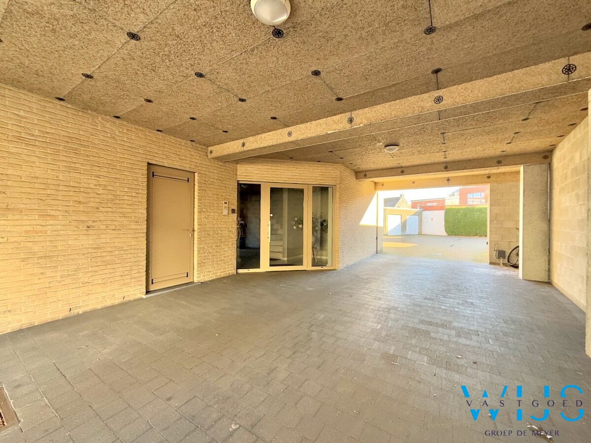 Gelijkvloers appartement met terras te Lochristi ! 