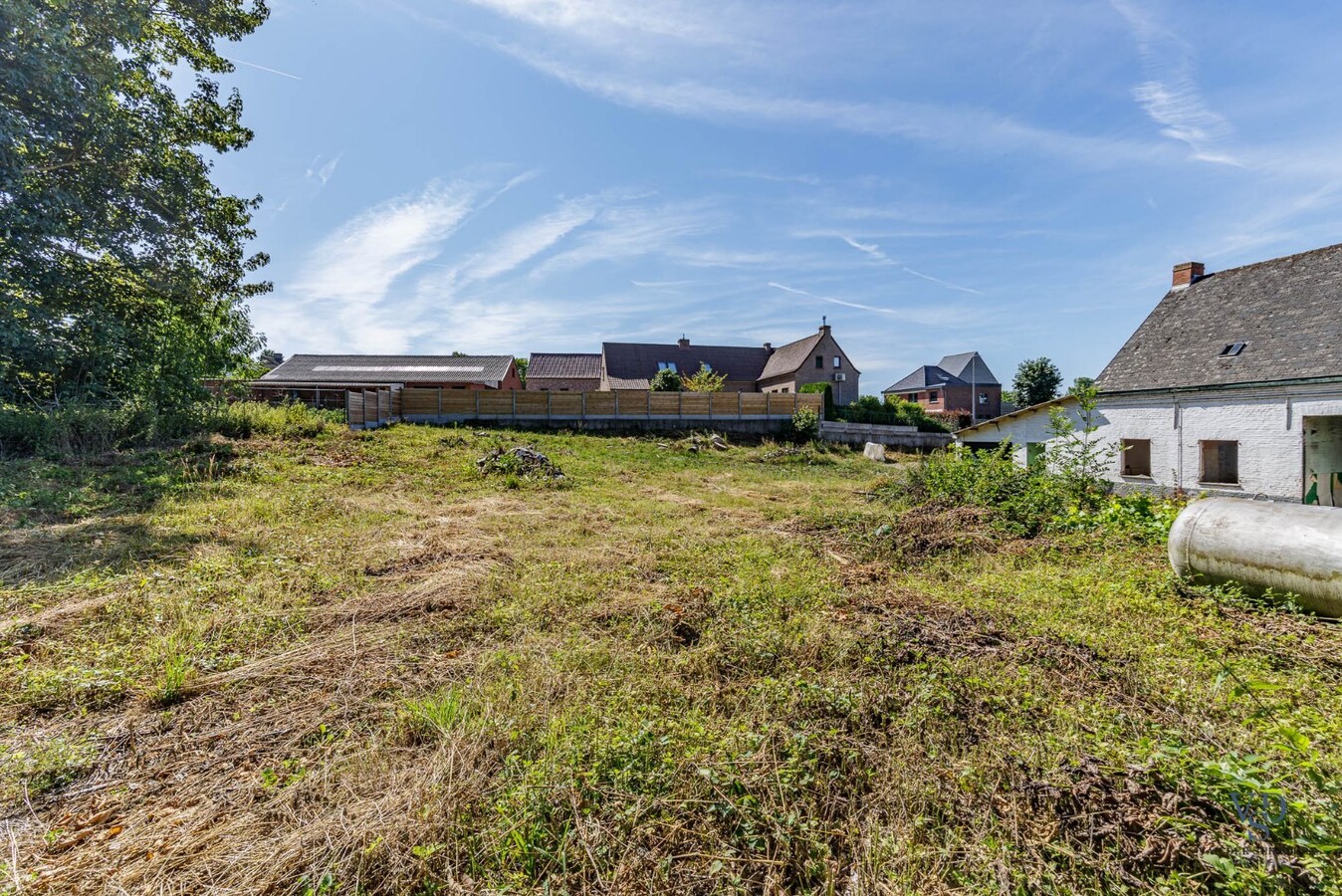 2 loten bouwgrond in hartje Dikkelvenne. 