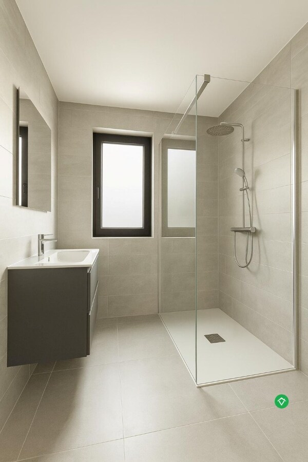 Gerenoveerd (2025) appartement in het centrum van Koekelare met garage 