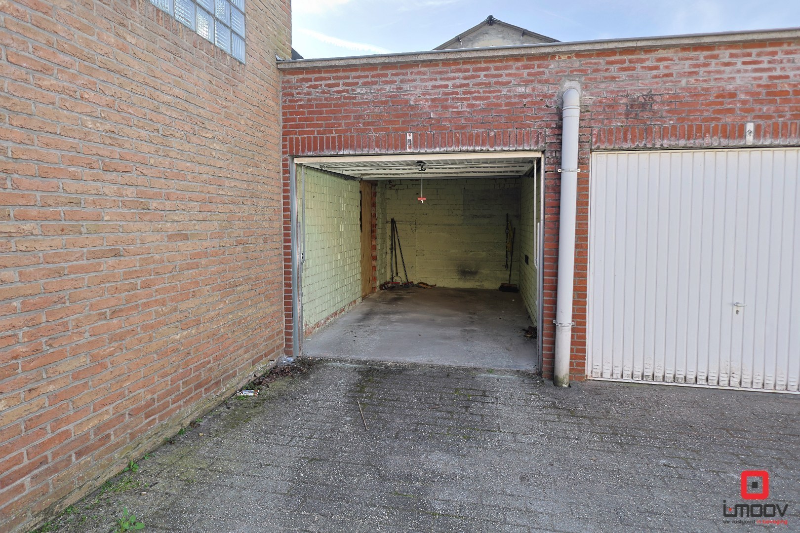 Lichtrijk en huiselijk triplexappartement met 4 slaapkamers en 2 garages te Gent 