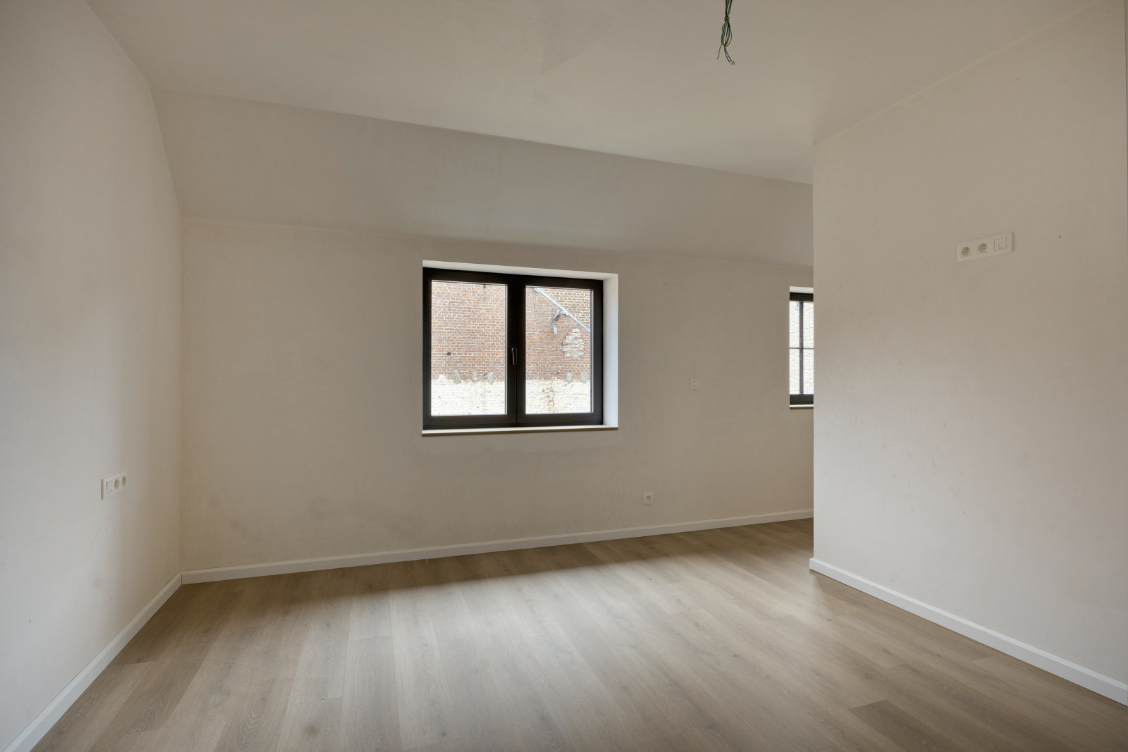 Afgewerkte halfopen bebouwing met 3 slaapkamers, tuin, terras en garage in Kerkom! - EPB A kWh/m² - bewoonbare opp. 147 m² - 6% BTW Mogelijk 