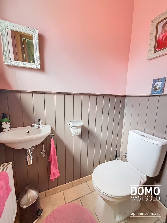 RUIME WONING MET 3 SLAAPKAMERS, TUIN EN RUIME PARKING IN SPALBEEK 