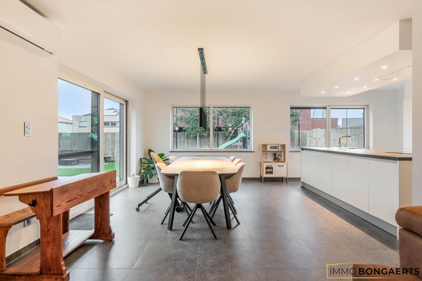 Ruime woning met 3 slaapkamers 