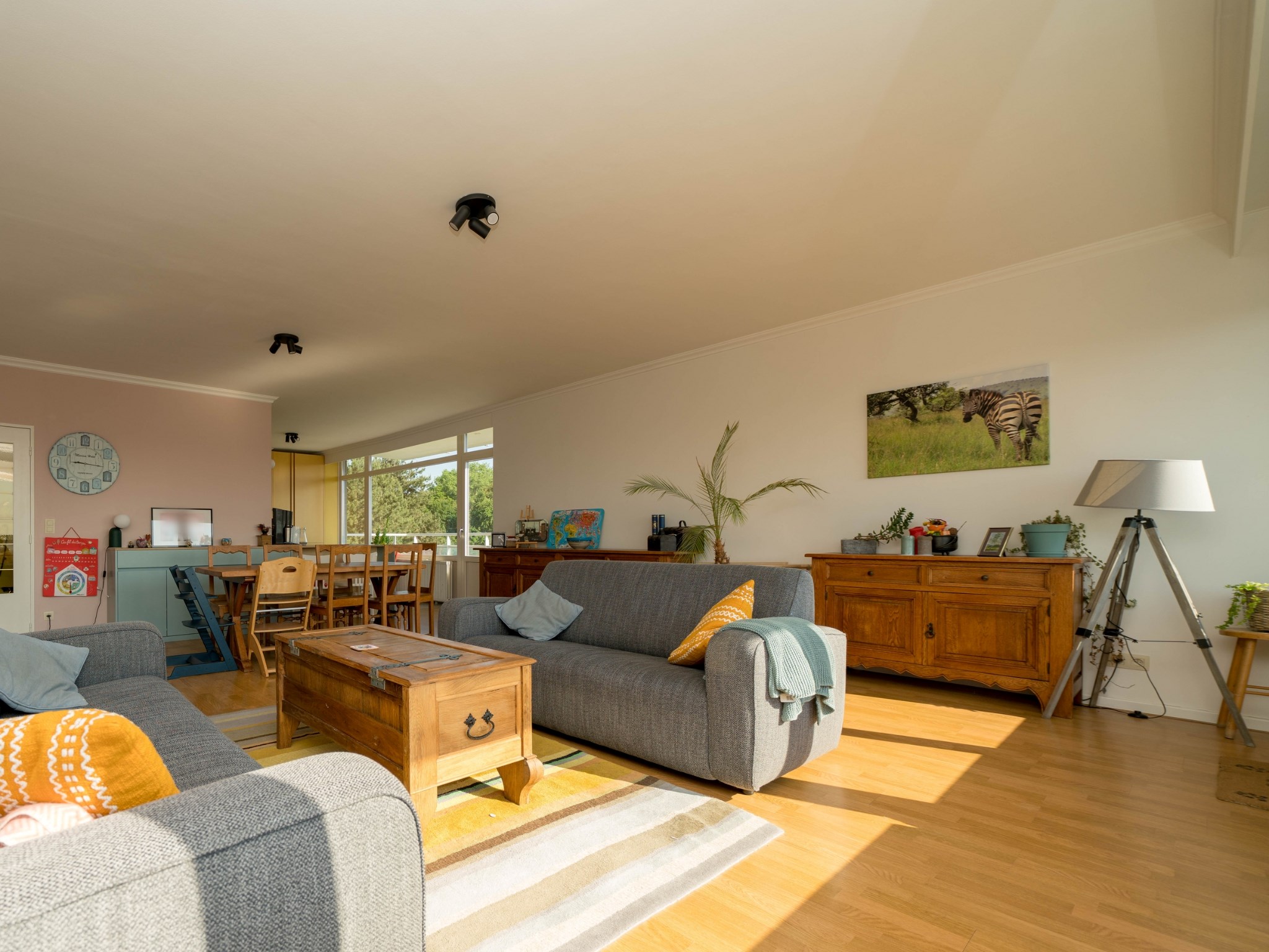 Prachtig appartement met 4 kamers, 2 bdk en 3 terrassen 