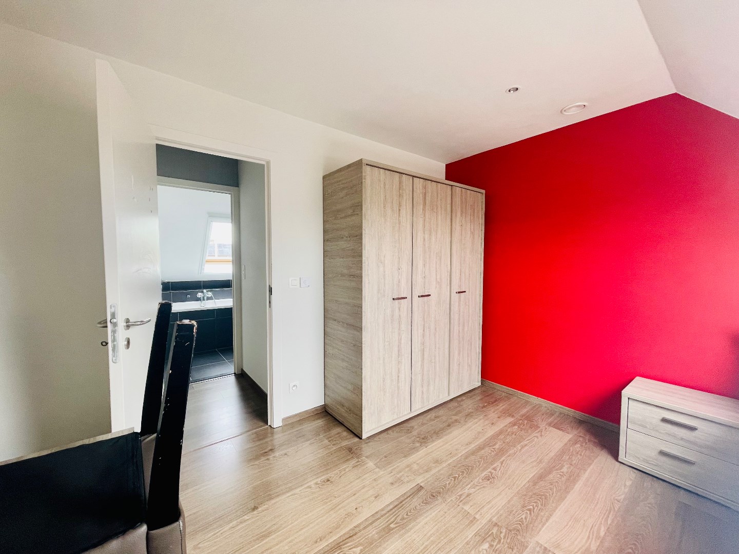 Deerlijk, Prachtige hoekwoning in een rustige wijk 900€/maand met zonnepanelen 