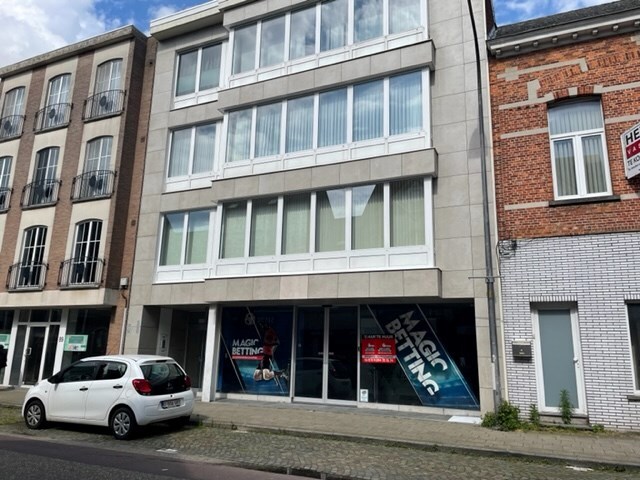 Verhuurd commerciële winkel - Geel