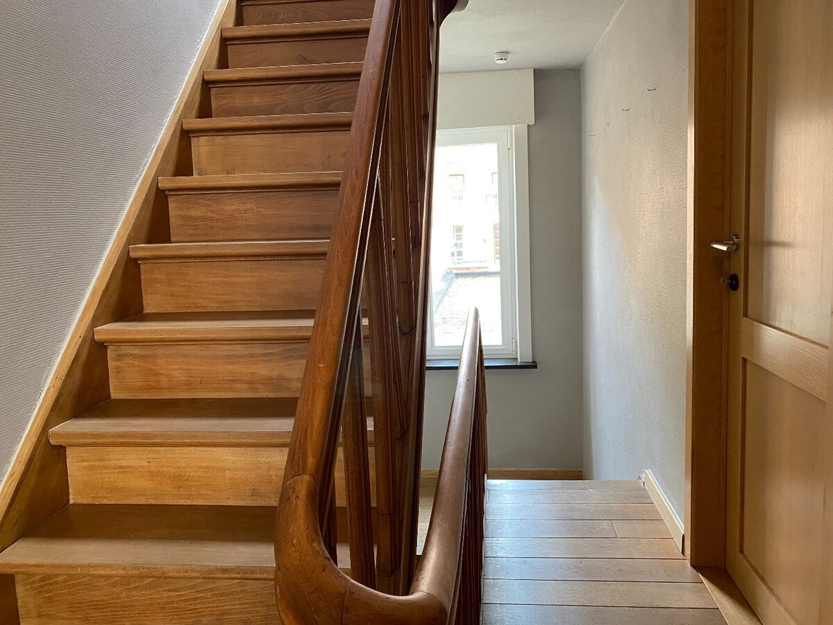 Ruime stadswoning met 2 slaapkamers en garage 