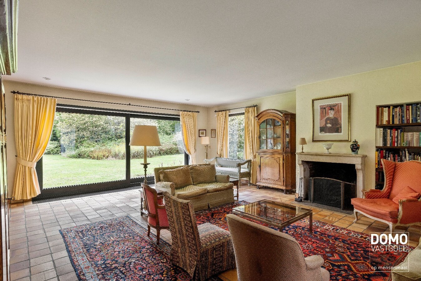 Exclusieve statige open bebouwing met zuid gerichte tuin in het centrum van Kermt (Hasselt) 