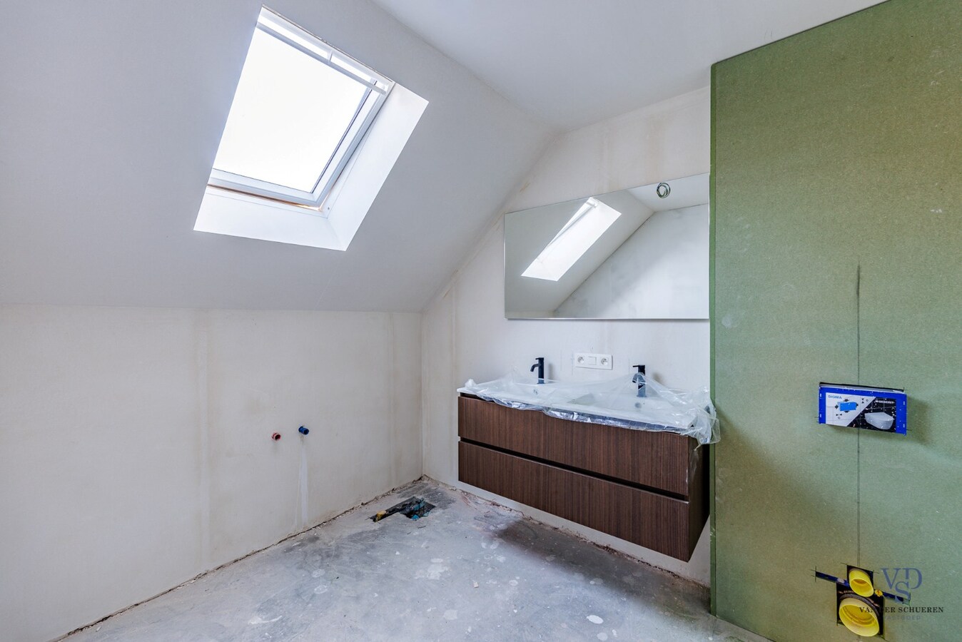 Gerenoveerde (stapel)woning met 3 slaapkamers 