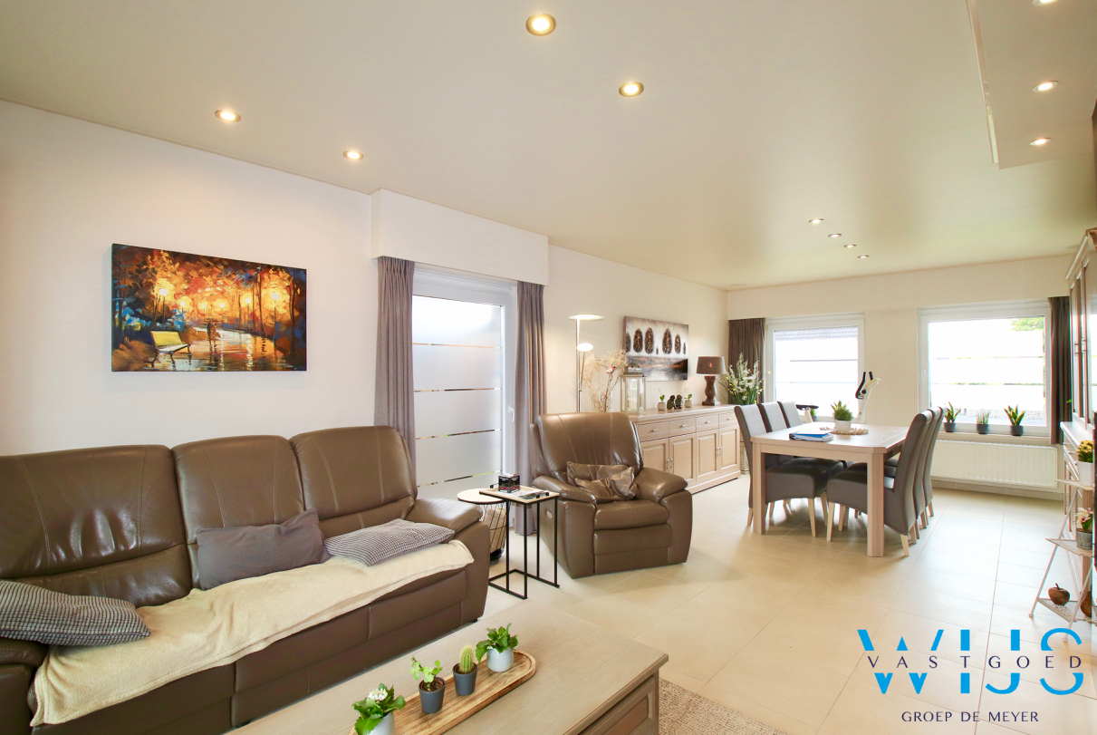 Prachtige instapklare bungalow te Waarschoot ! 