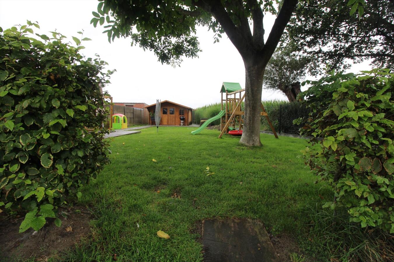 Alleenstaande woning met 3 slaapkamers te Woumen 