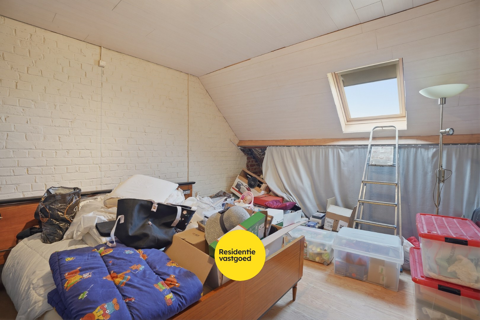 Goed onderhouden rijwoning nabij de Groene Kouter in Zwevegem 