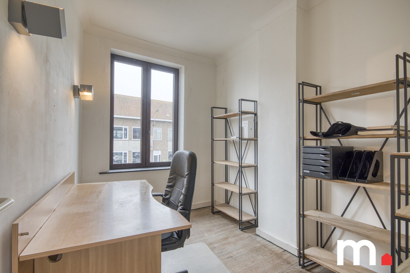 Centrumwoning met 3 slaapkamers en zonnige tuin te Moen! 