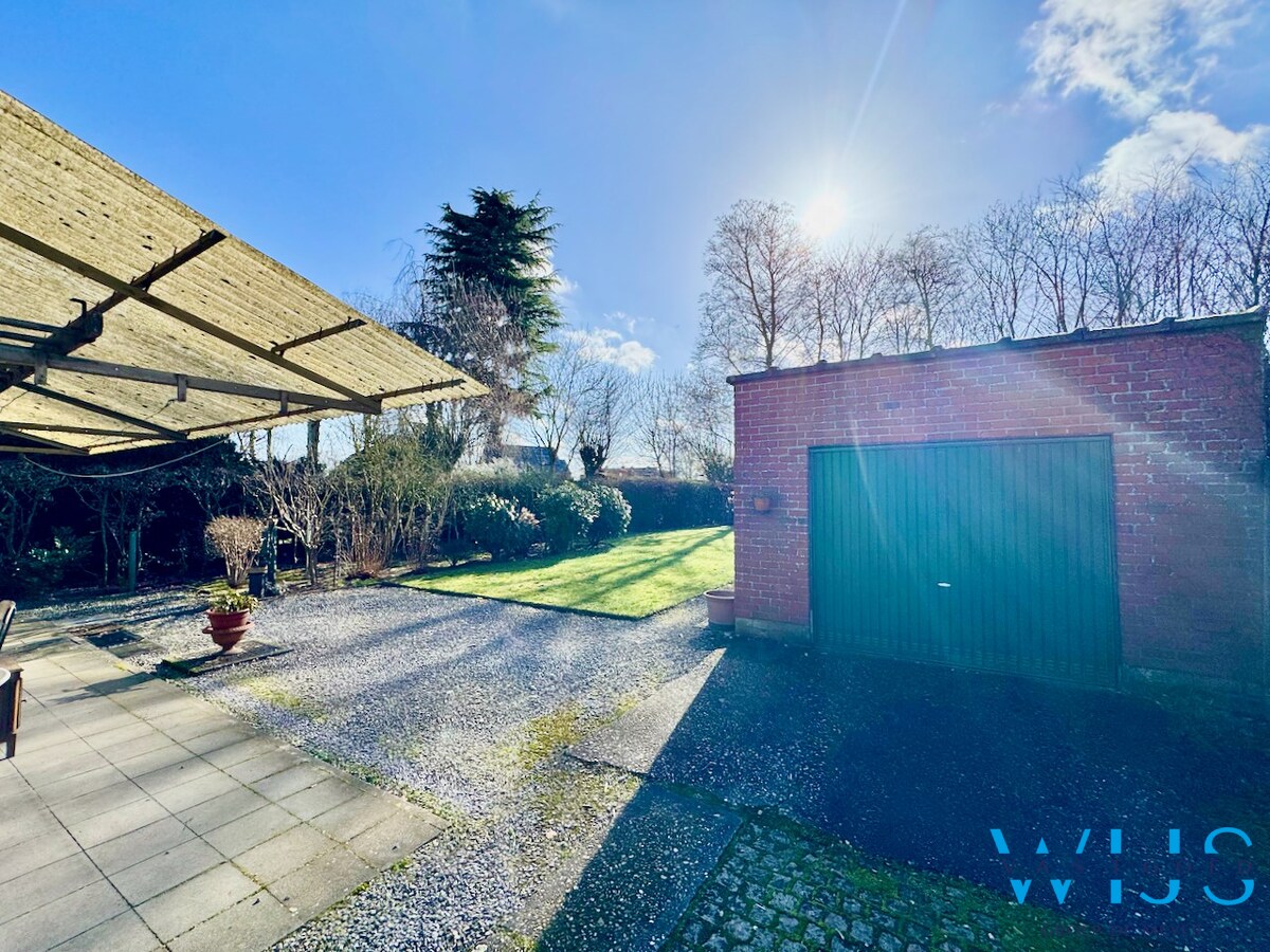 Alleenstaande bungalow op 793m² te Wippelgem ! 