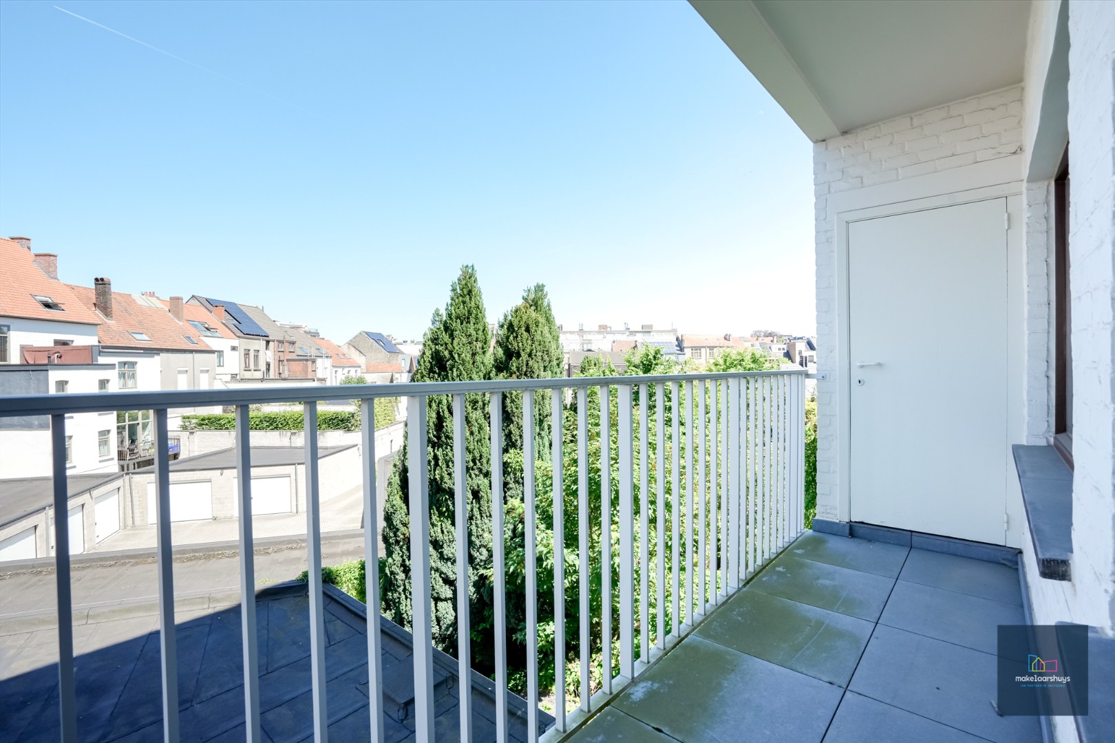 Ruim 3-slp.k.appartement met garage + kelder 