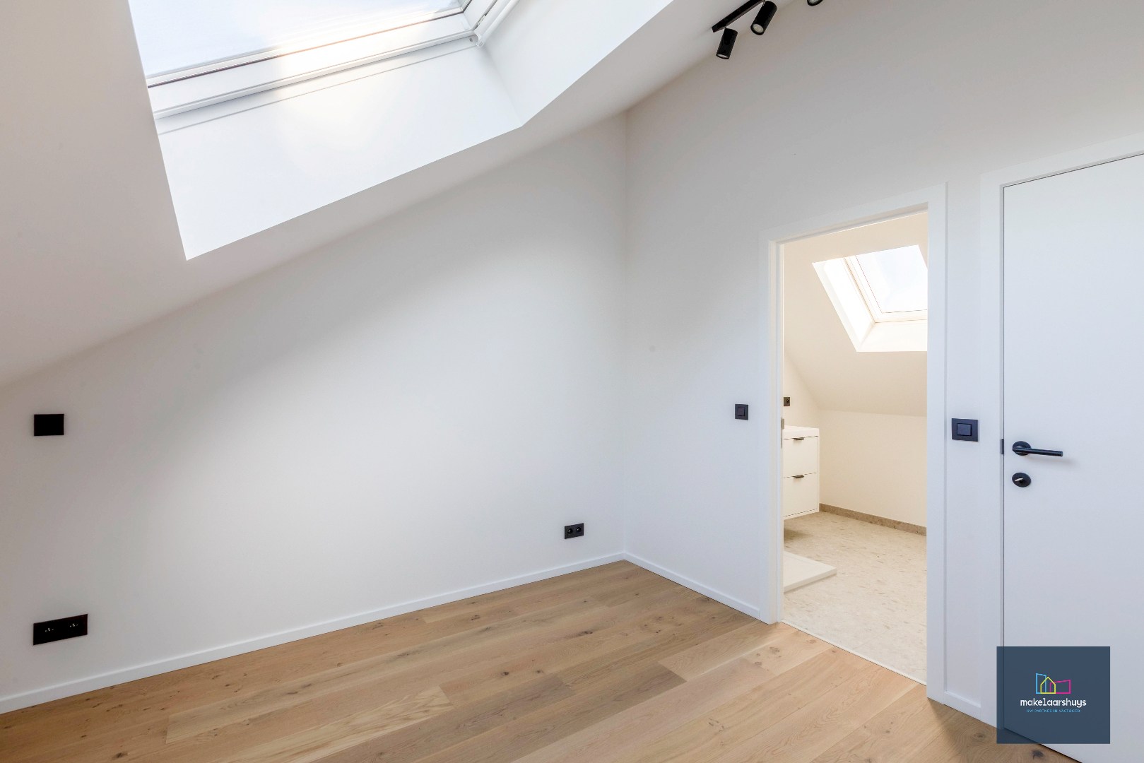 Penthouse met  3 slpk. en terras  nabij station Gent-Sint-Pieters 