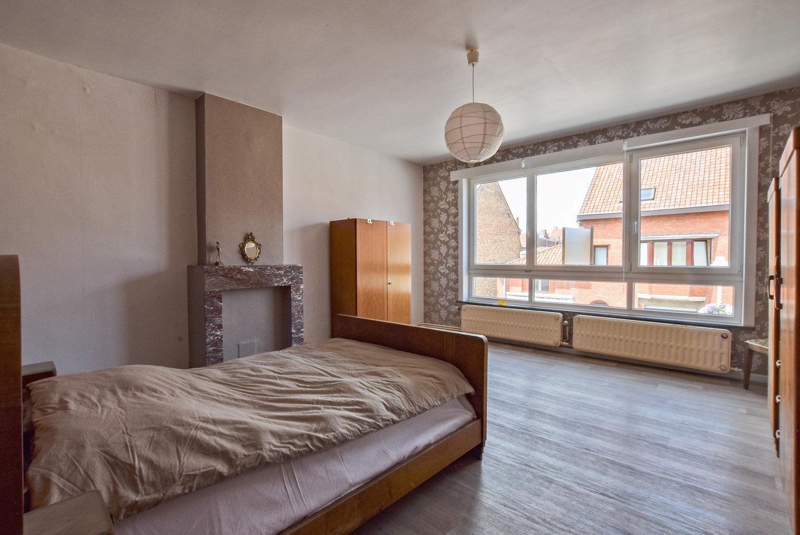 Karaktervolle woning (te renoveren)met 4 slaapkamers en tuin in hartje Nieuwpoort op 170 m². 