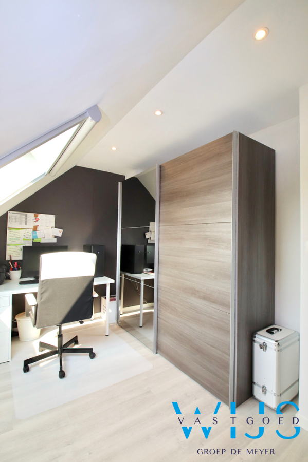 Toffe gezinswoning met 3 slaapkamers, garage &amp; zonnige tuin te Ertvelde Rieme! 