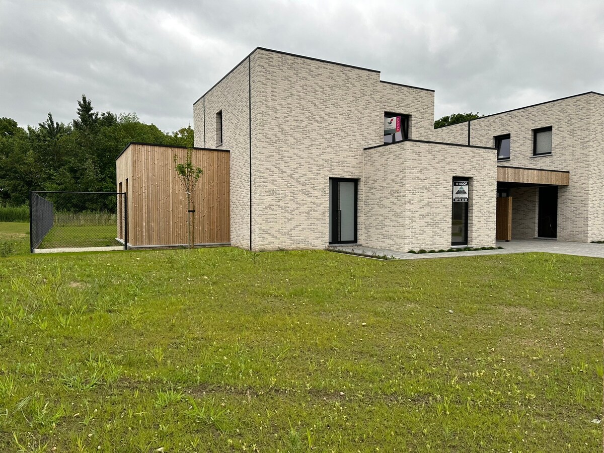 Lichtrijke, eigentijdse nieuwbouwwoningen 