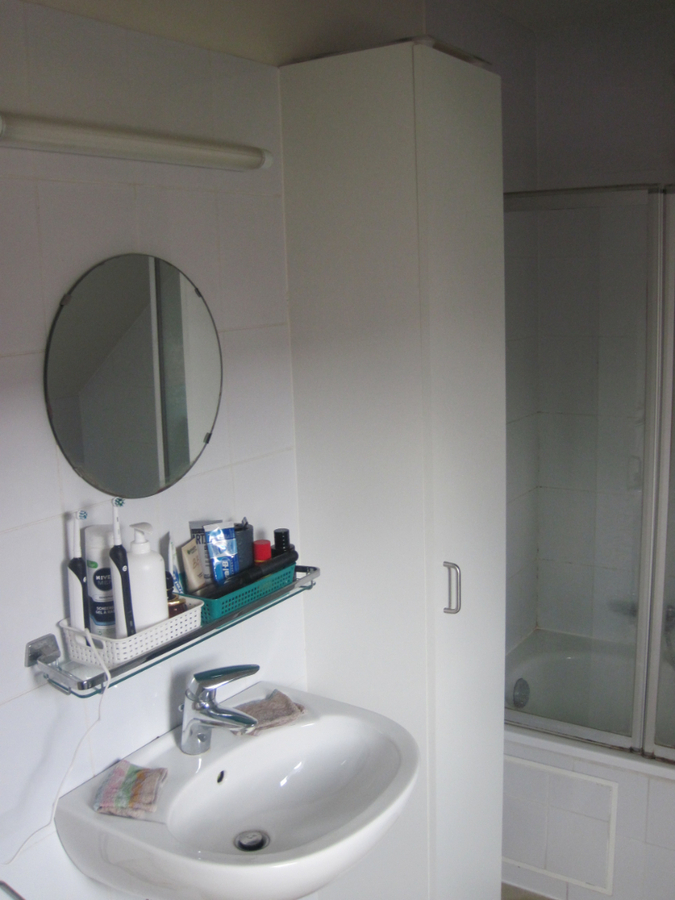 Bijzonder ruim 1-slp-appartement. Met terras. Met garage. 