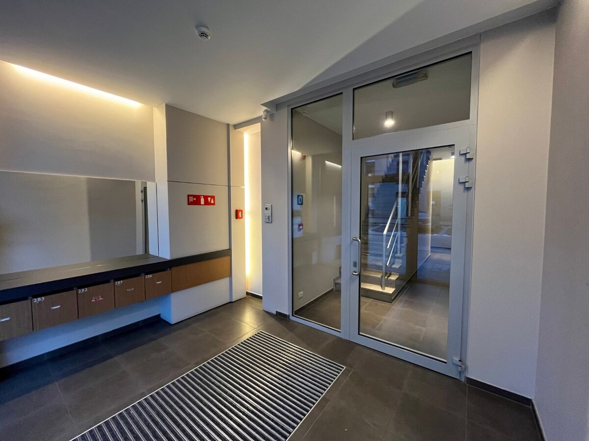 Bijzonder ruim 2-slpk-luxeappartement in centrum De Pinte 