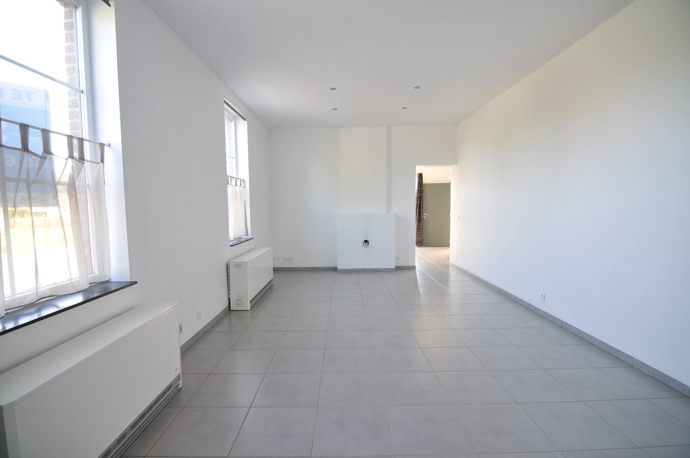 Woning met meerdere mogelijkheden op een perceel van 6,3 are 