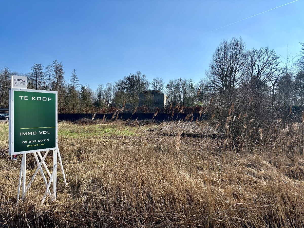 Projectgrond voor een totaal van 2.300 m² op een zichtlocatie te Schilde 