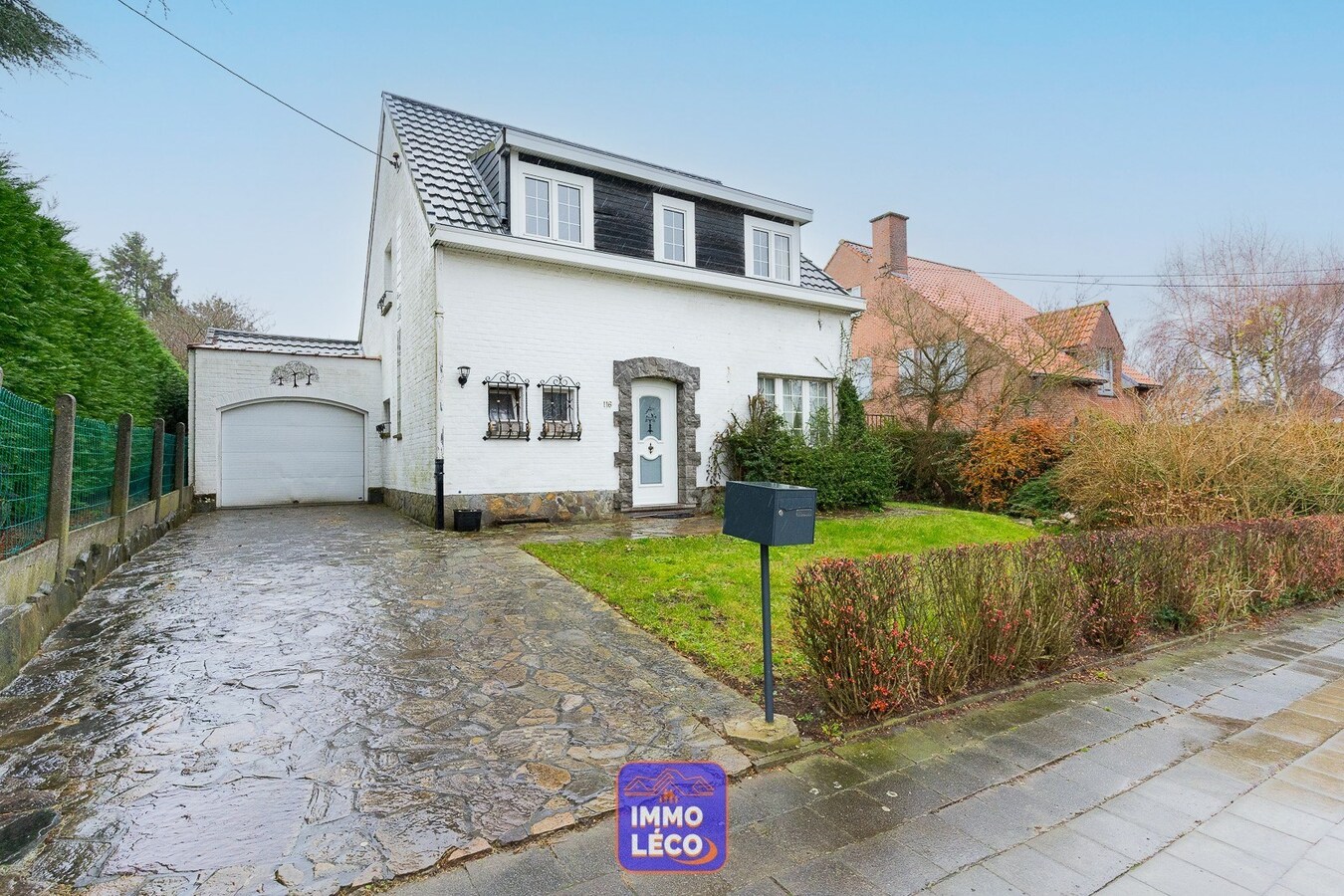 Villa de style érigée sur 1119m², au "Bois-Fichaux"' 