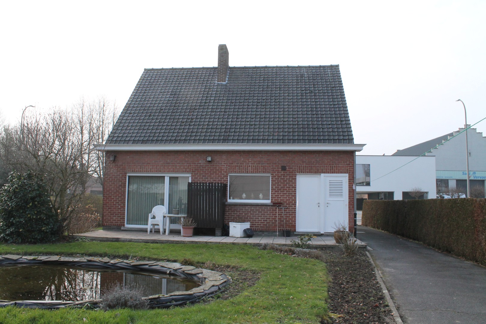 Degelijke alleenstaande woning op 592 m² 