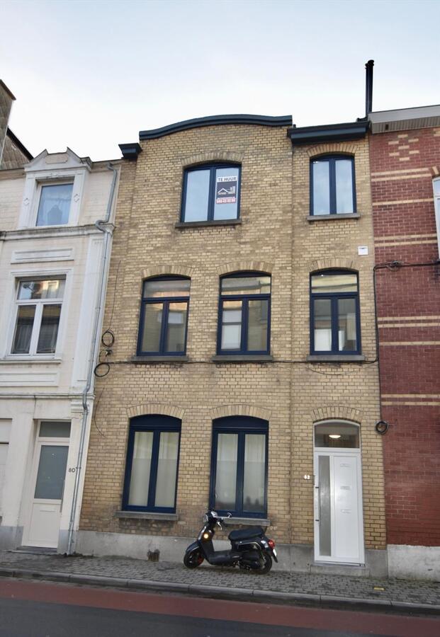 MOOI VOLLEDIG VERNIEUWDE KNUSSE DUPLEX 