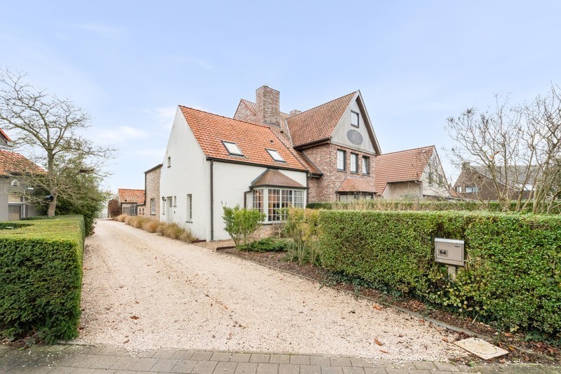 Charmante maison mitoyenne à proximité de Knokke avec des vues dégagées. 