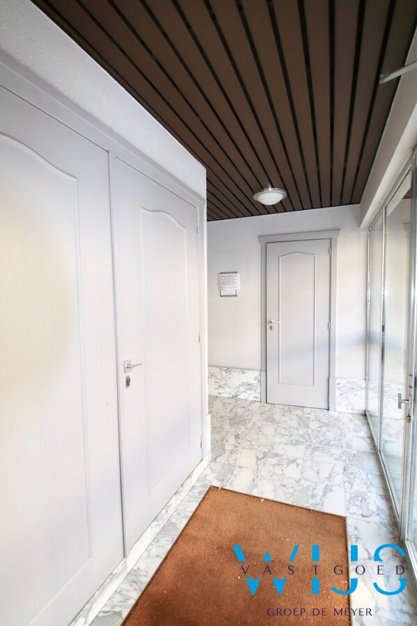 Goed gelegen handelspand te Wachtebeke ! 